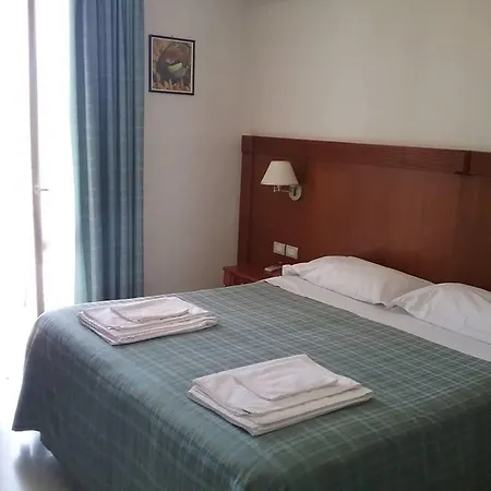 Auralba Hotel 3*