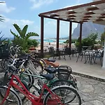 Auralba Hotel 3*